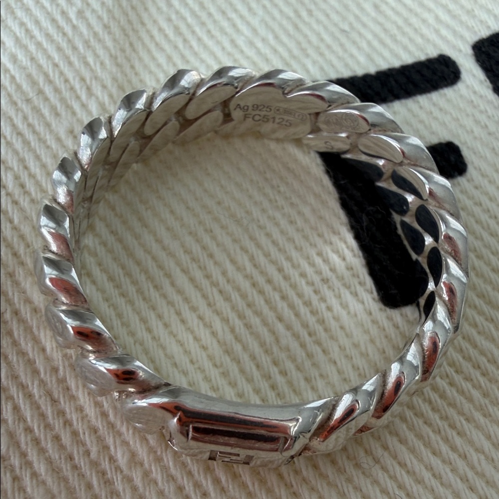 Fendi Silver FF logo ring - Picture 4 of 9